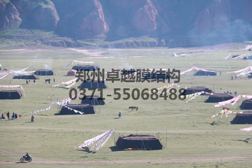 帳篷從某種意義上說(shuō)也是膜結構的一種應用