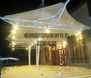 廣州天河區臨江大道海米堡鮮酒店大門(mén)膜結構雨棚