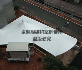 湖南株洲錦玉華庭地下車(chē)庫入口膜結構雨棚