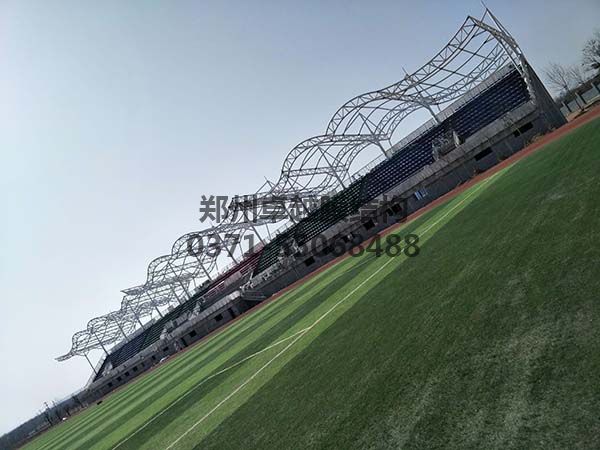 三門(mén)峽社會(huì )管理學(xué)院膜結構看臺罩棚鋼構整體照