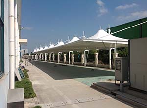 信陽(yáng)<font color='red'>膜結構車(chē)棚</font>【廠(chǎng)家直銷(xiāo)】信陽(yáng)膜結構停車(chē)棚,張拉膜車(chē)棚