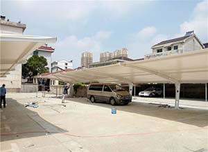 漯河<font color='red'>膜結構車(chē)棚</font>【廠(chǎng)家直銷(xiāo)】漯河膜結構停車(chē)棚,張拉膜車(chē)棚