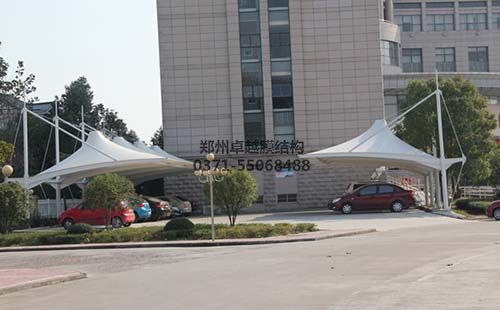 駐馬店產(chǎn)業(yè)集聚區膜結構車(chē)棚