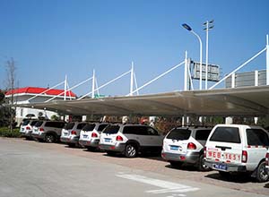 鶴壁<font color='red'>膜結構車(chē)棚</font>【廠(chǎng)家直銷(xiāo)】鶴壁膜結構停車(chē)棚,張拉膜車(chē)棚