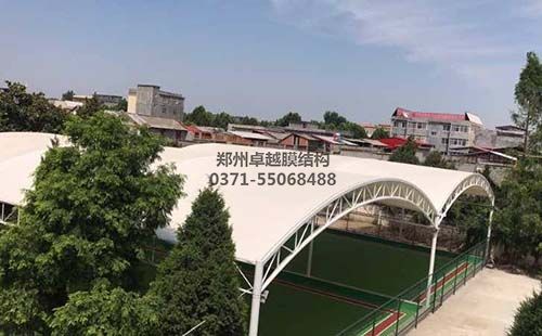 南陽(yáng)社旗縣門(mén)球場(chǎng)膜結構頂棚/罩棚