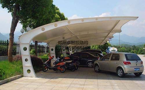 平膜型膜結構車(chē)棚可以按照投影面積計算