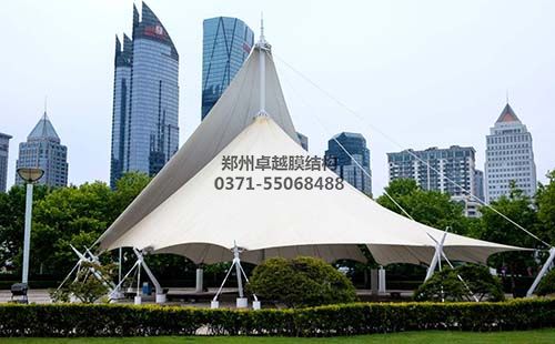 皺褶會(huì )嚴重影響膜結構的美觀(guān)及特性