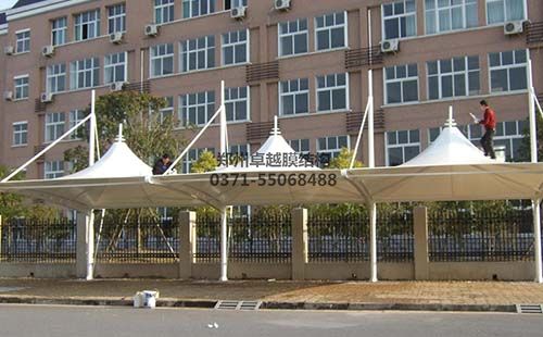 陽(yáng)泉頤亭小區膜結構車(chē)棚