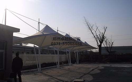 臨汾日出東方膜結構車(chē)棚