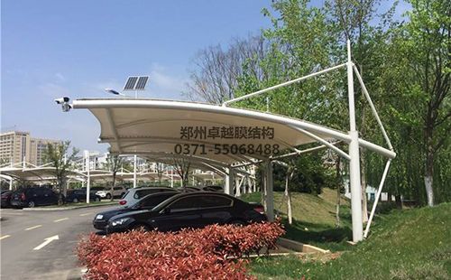某小區的膜結構車(chē)棚