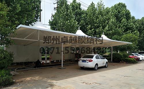 新鄉市天力鋰能股份公司充電車(chē)棚