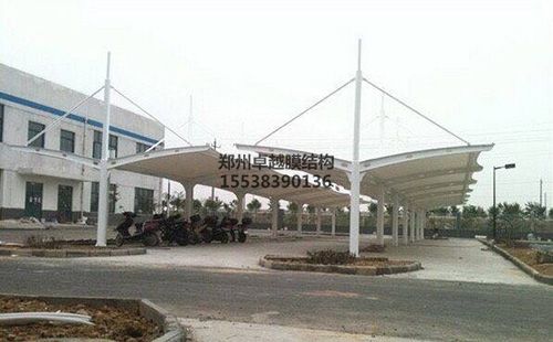 長(cháng)治潞酒公司車(chē)棚