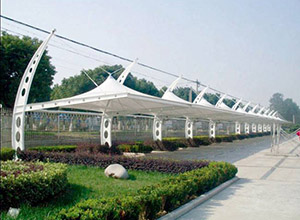 滄州<font color='red'>膜結構車(chē)棚</font>【滄州會(huì )友線(xiàn)纜公司等】施工案例