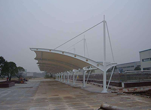 唐山<font color='red'>膜結構車(chē)棚</font>【智誠電氣公司等】施工案例