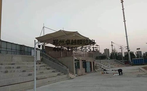 葫蘆島<font color='red'>膜結構看臺</font>【葫蘆島市實(shí)驗高中等】設計施工案例