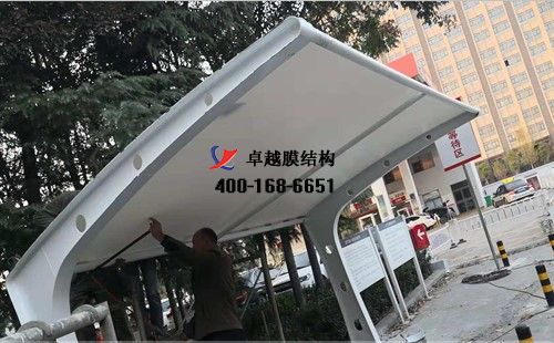 鄭州商都路<font color='red'>膜結構車(chē)棚</font>/頂棚工程動(dòng)態(tài)
