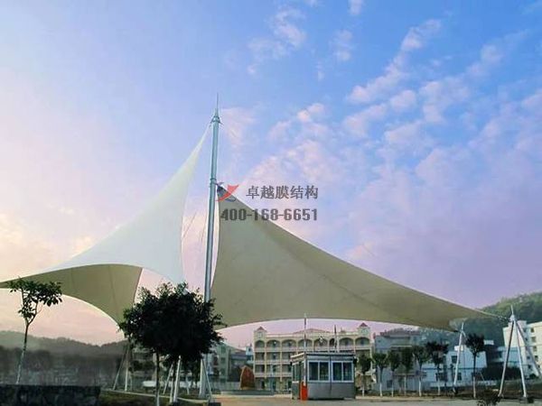 衡陽(yáng)張拉<font color='red'>膜結構景觀(guān)</font>設計施工【案例圖片】 　　