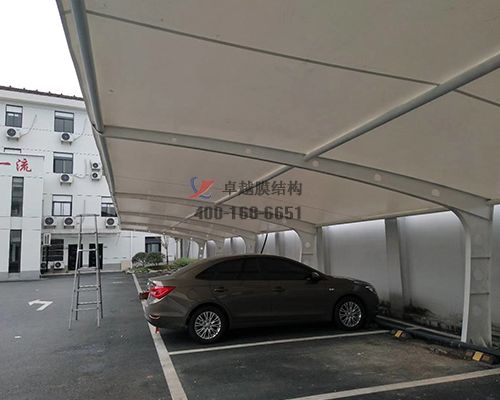 膜結構車(chē)棚
