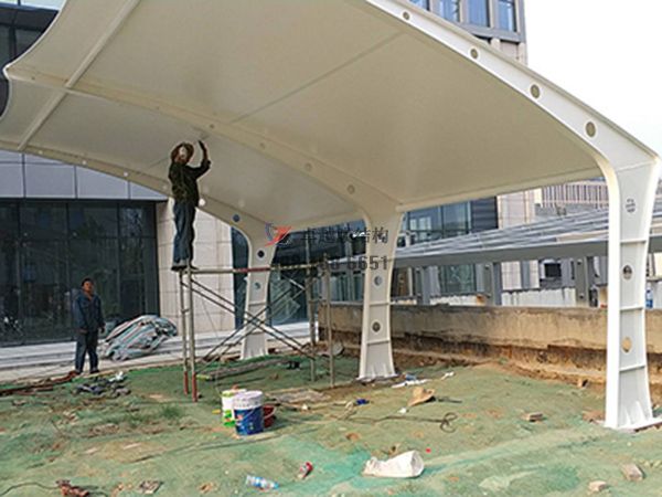 膜結構停車(chē)棚