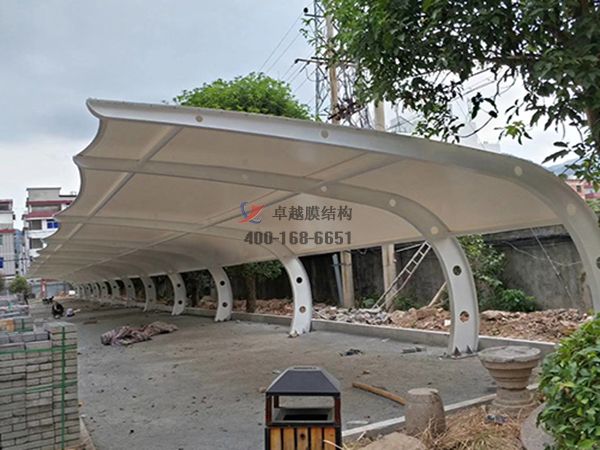 膜結構車(chē)棚