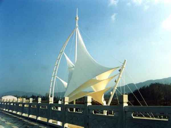 漳州景觀(guān)<font color='red'>張拉膜結構</font>遮陽(yáng)棚【生產(chǎn)廠(chǎng)家】