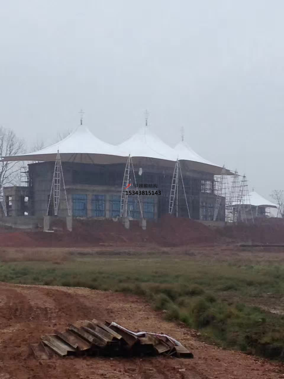 上海潘陽(yáng)湖膜結構帳篷酒店