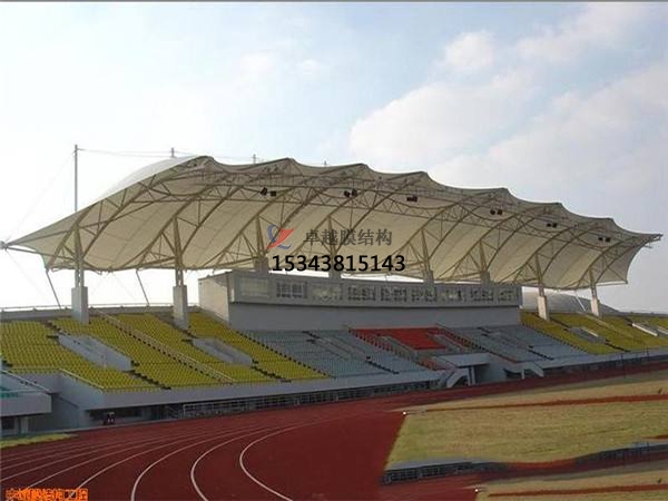 松滋<font color='red'>膜結構看臺</font>雨棚設計生產(chǎn)安裝