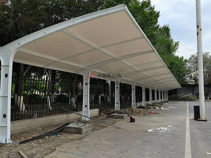 新疆石河子開(kāi)發(fā)區汽車(chē)站膜結構車(chē)棚