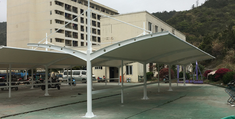 PTFE<font color='red'>膜結構車(chē)棚</font>：打造高大尚車(chē)生活