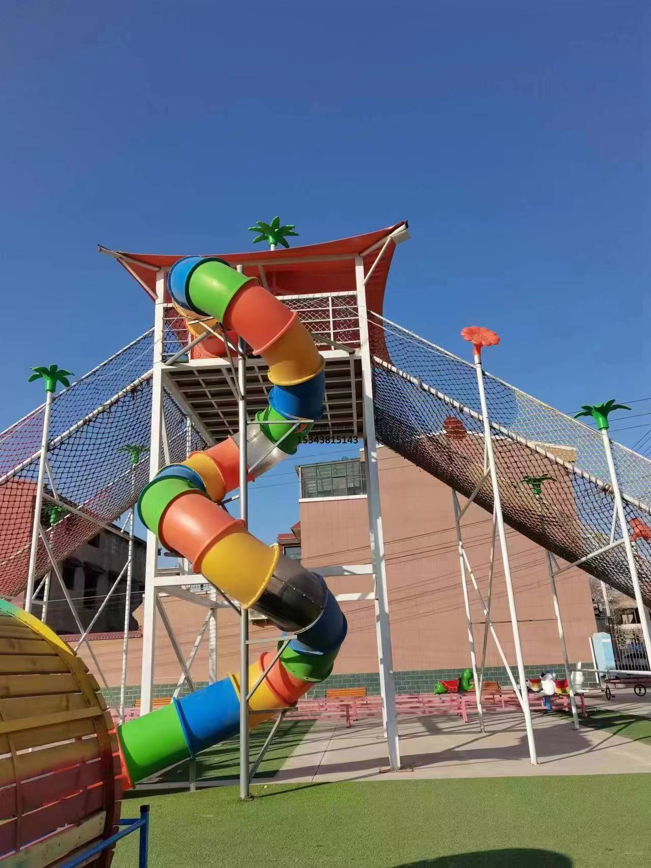 鶴壁游樂設備彩色膜結(jié)構