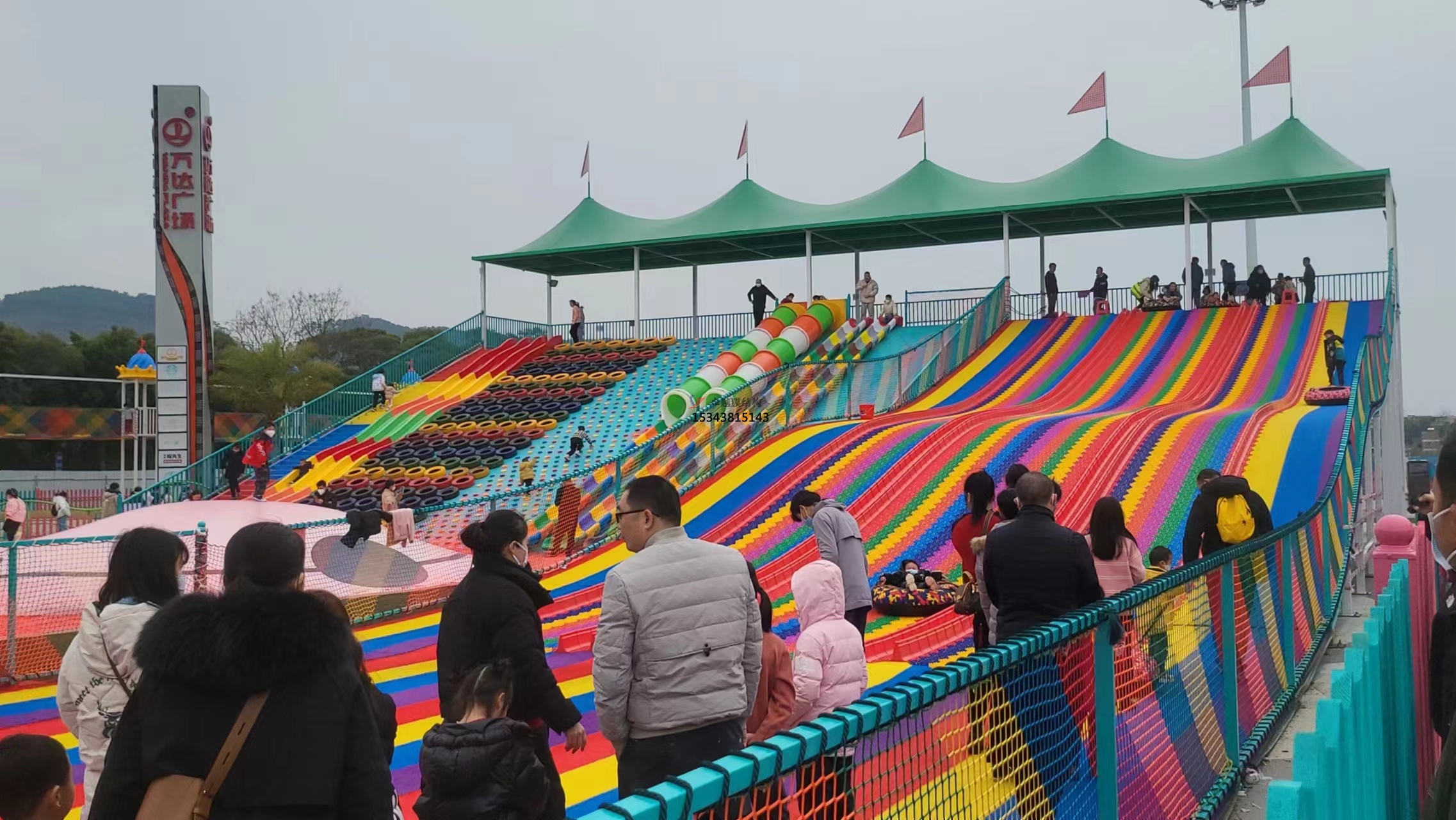  朔州滑世界橘紅色<font color='red'>張拉膜結構</font>生產(chǎn)