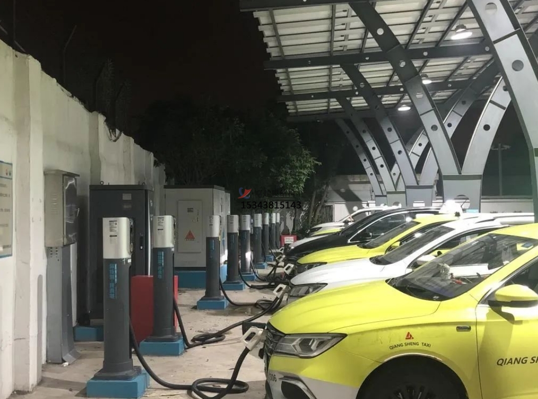 玉溪充電站膜結構罩棚——玉溪膜結構公司專(zhuān)業(yè)廠(chǎng)家