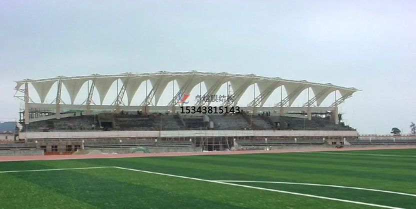 荊門(mén)學(xué)校<font color='red'>膜結構看臺</font>——荊門(mén)膜結構公司專(zhuān)業(yè)廠(chǎng)家