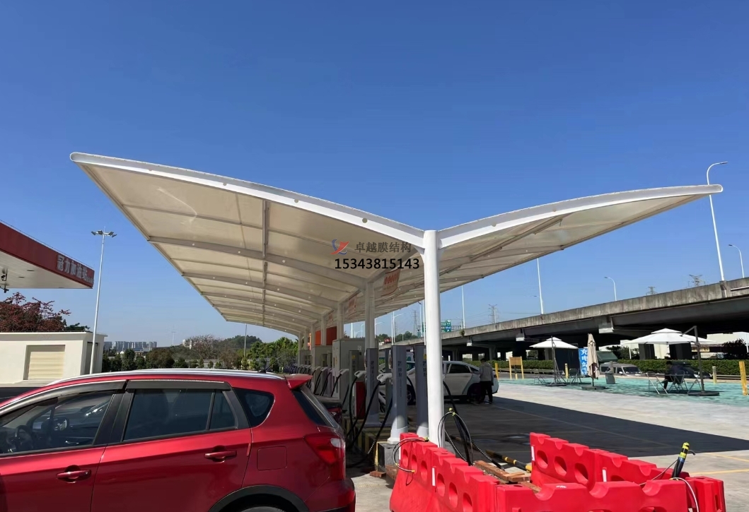 陽(yáng)江雙挑<font color='red'>膜結構車(chē)棚</font>——陽(yáng)江膜結構公司專(zhuān)業(yè)廠(chǎng)家