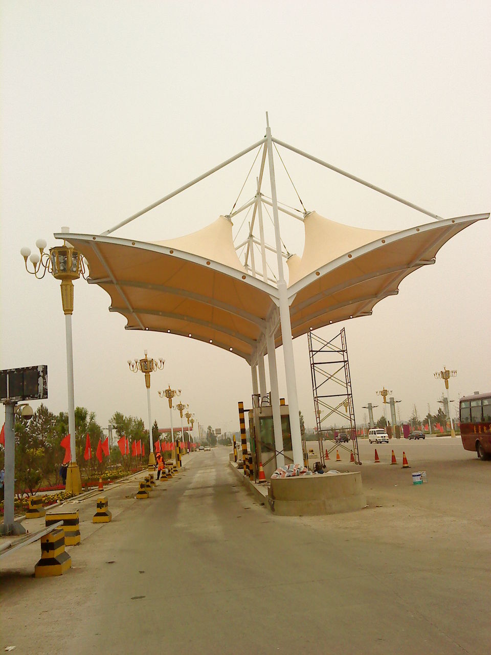 收費站膜結構是什么？收費站膜結構有哪些優(yōu)勢？