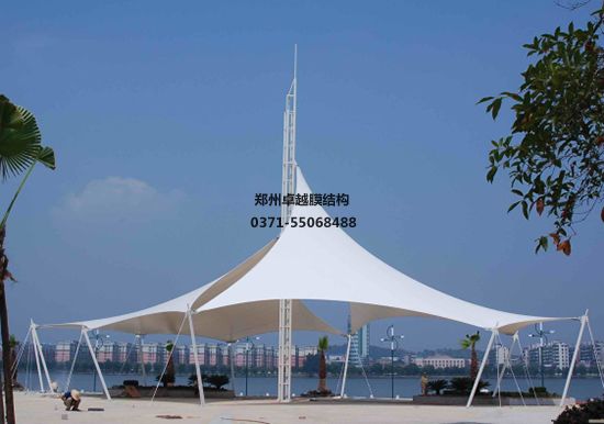 膜結構地下車(chē)庫入口