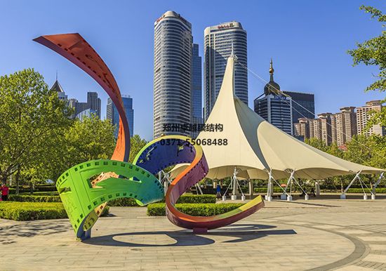 膜結構地下車(chē)庫入口