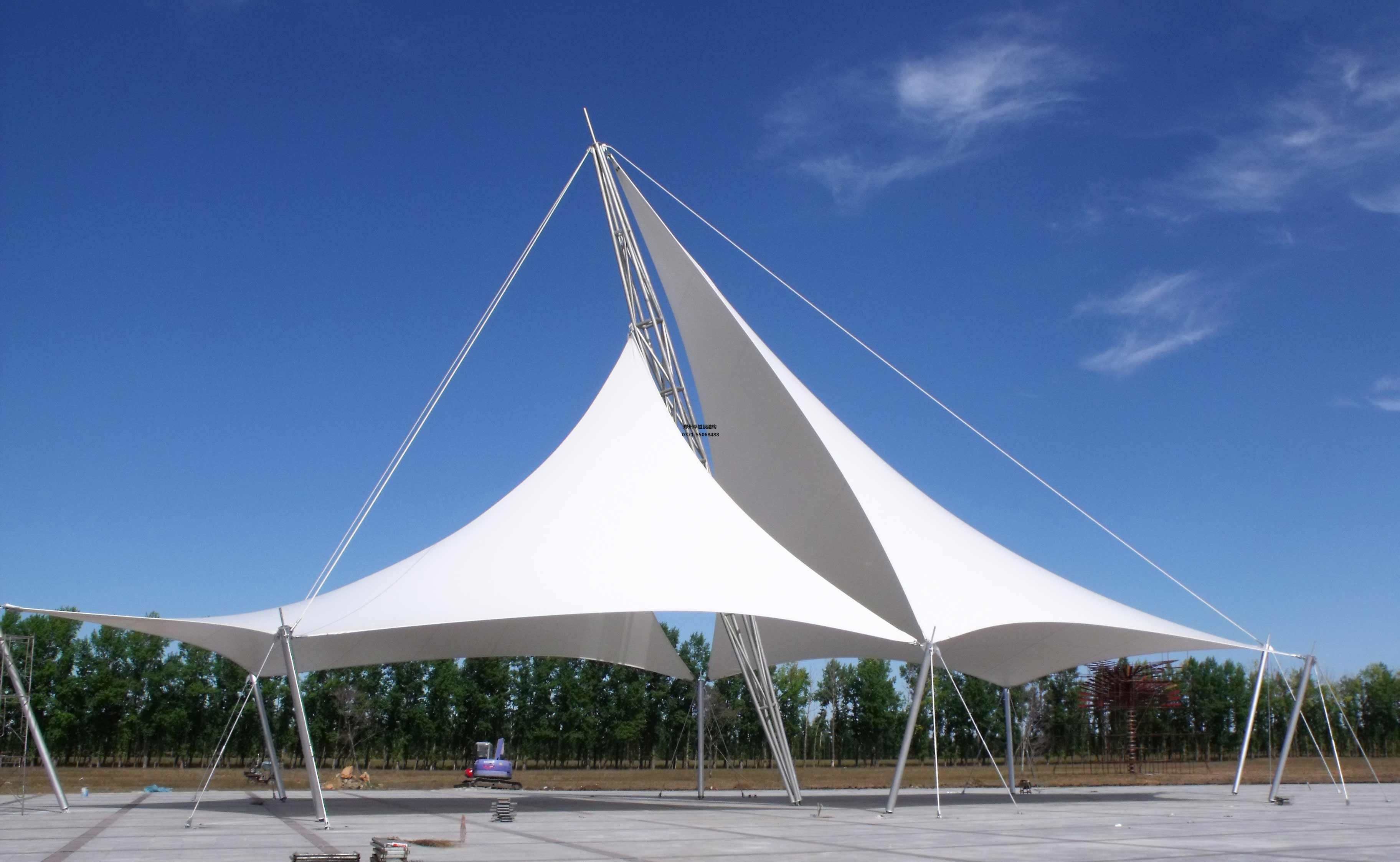 膜結構停車(chē)棚